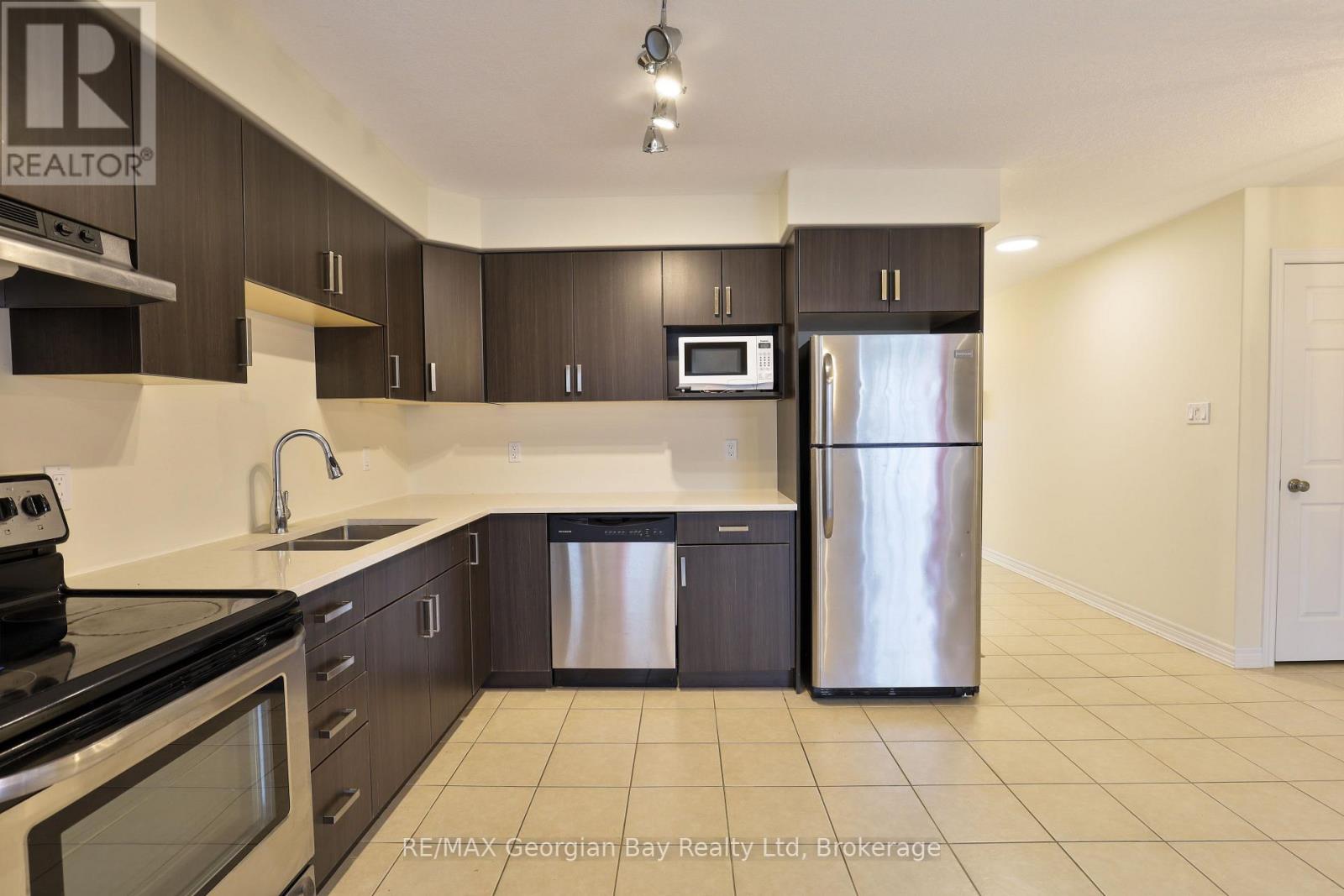 972 Cook Drive, Midland, Ontario  L4R 0E4 - Photo 11 - S12157477