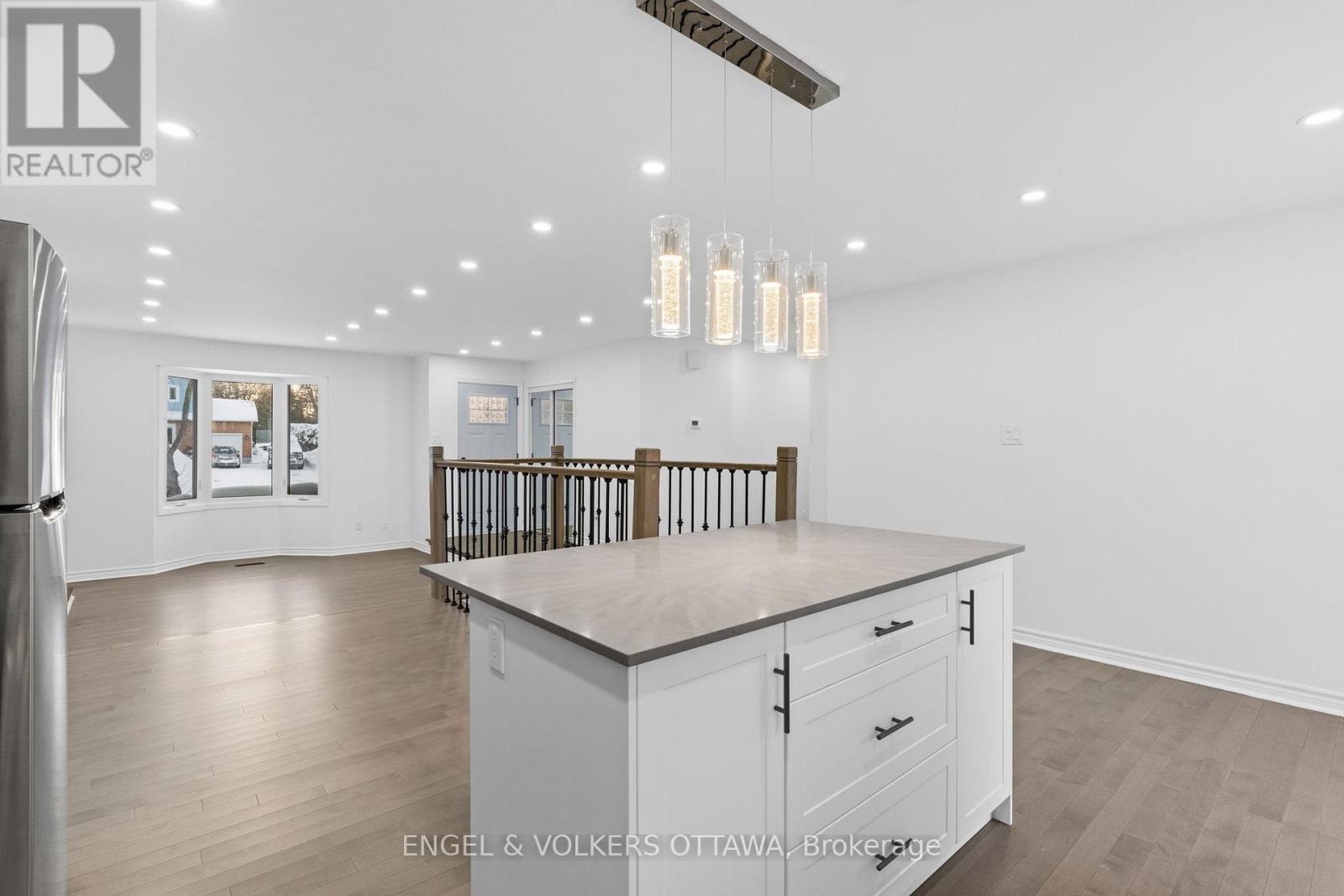 1375 Trebla Way, Ottawa, Ontario  K4P 1E4 - Photo 15 - X12157482