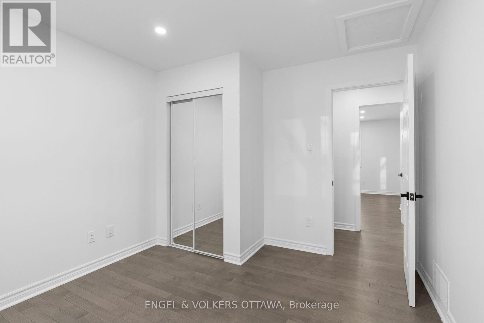1375 Trebla Way, Ottawa, Ontario  K4P 1E4 - Photo 21 - X12157482