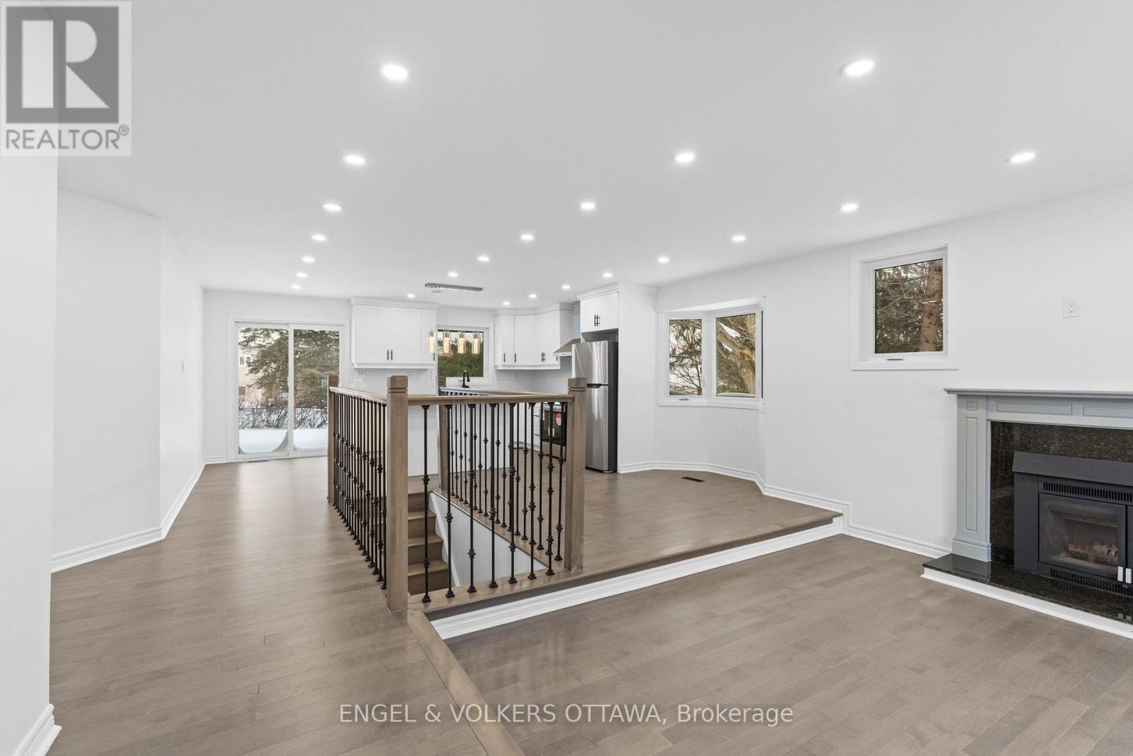 1375 Trebla Way, Ottawa, Ontario  K4P 1E4 - Photo 7 - X12157482