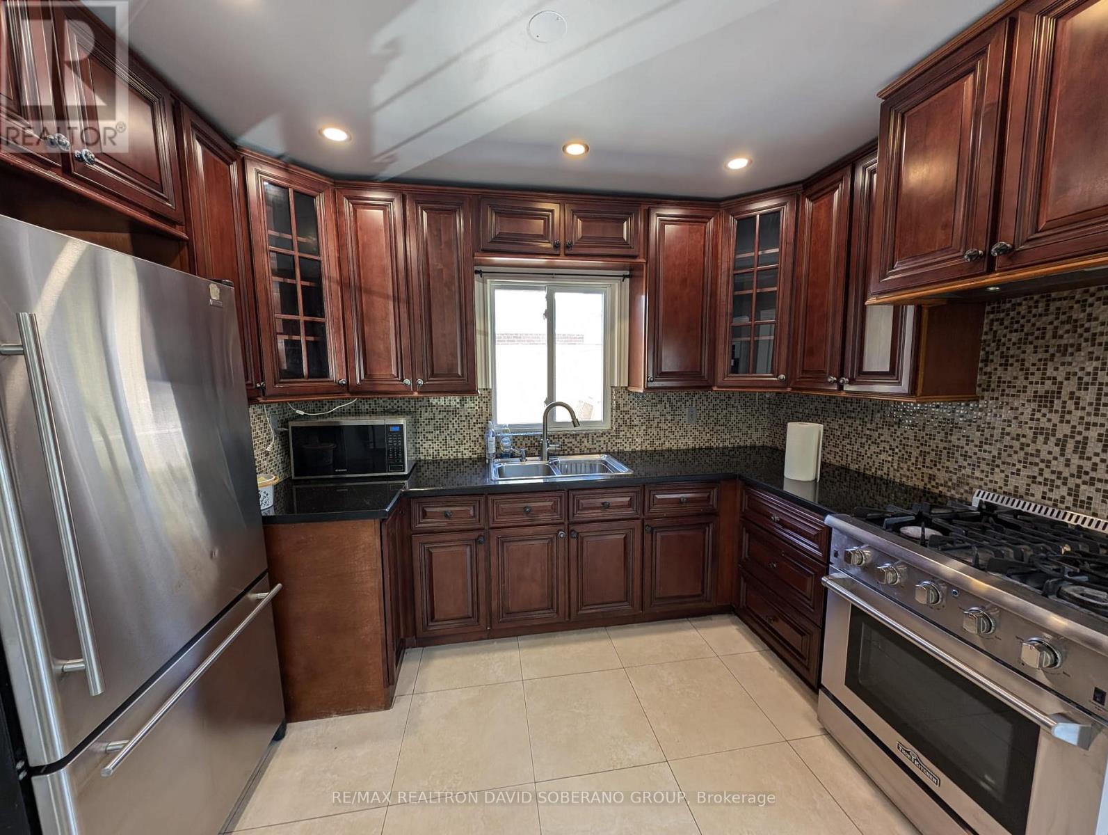 Main Floor - 46 Cadillac Avenue, Toronto, Ontario  M3H 1S2 - Photo 3 - C12157486