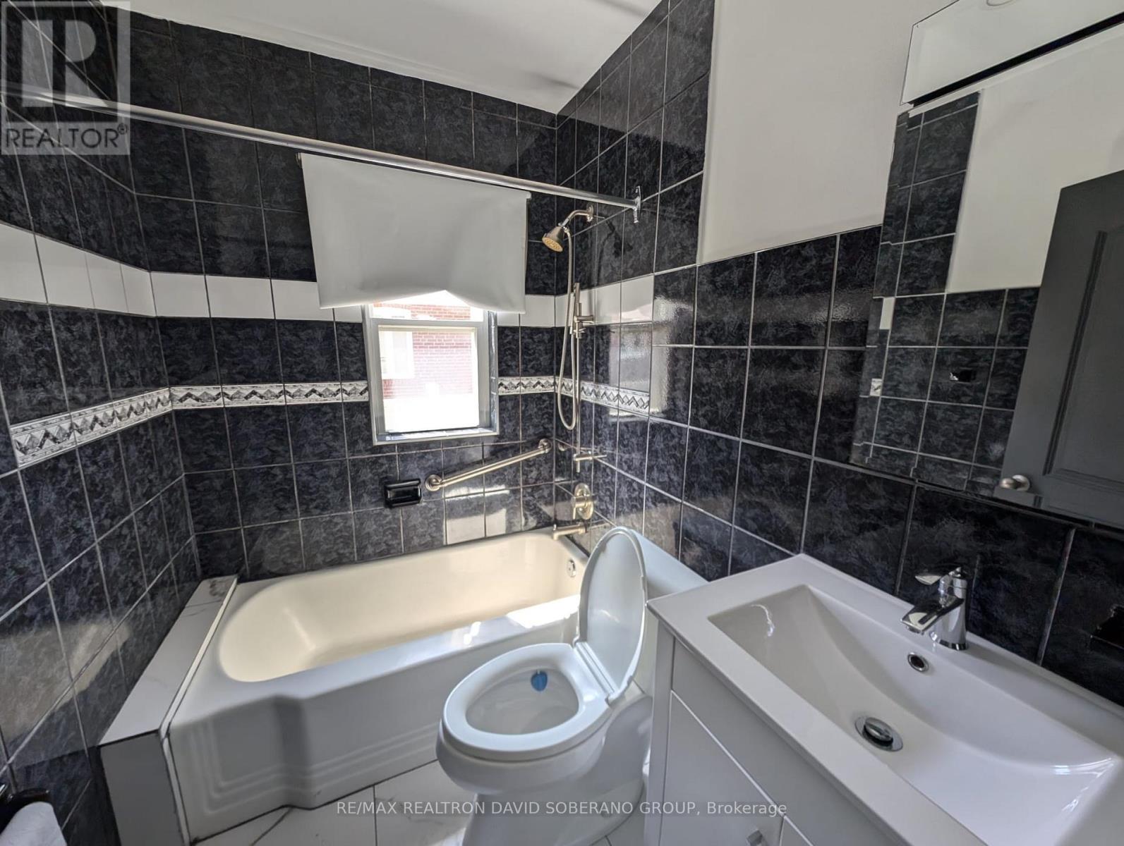 Main Floor - 46 Cadillac Avenue, Toronto, Ontario  M3H 1S2 - Photo 5 - C12157486