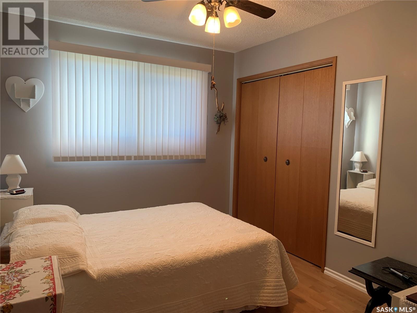 305 Railway Avenue, Midale, Saskatchewan  S0C 1S0 - Photo 16 - SK006341