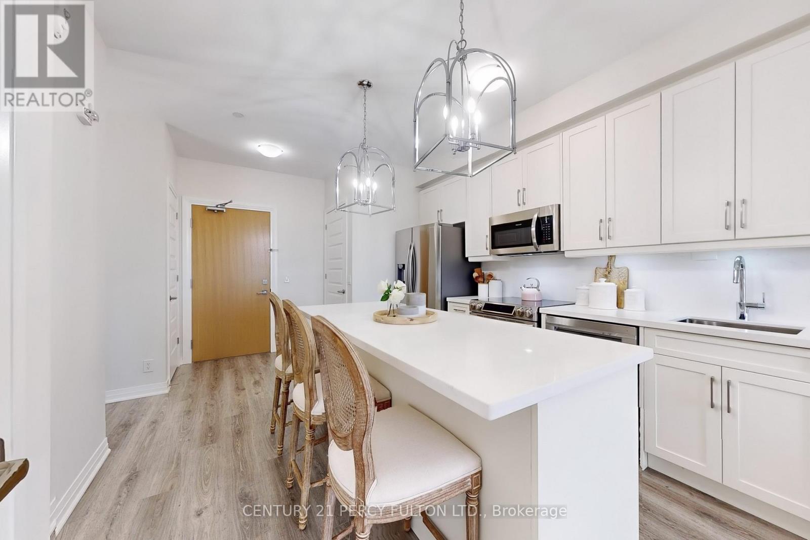 320 - 128 Grovewood Common, Oakville, Ontario  L6H 0X3 - Photo 18 - W12157474