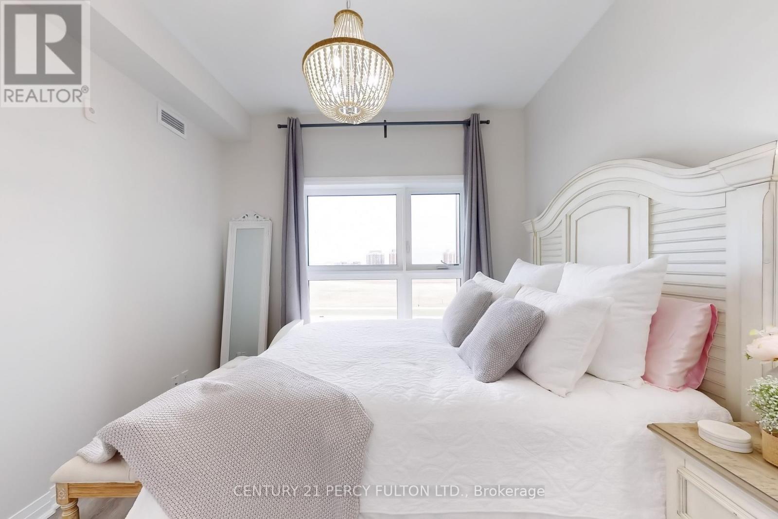 320 - 128 Grovewood Common, Oakville, Ontario  L6H 0X3 - Photo 29 - W12157474