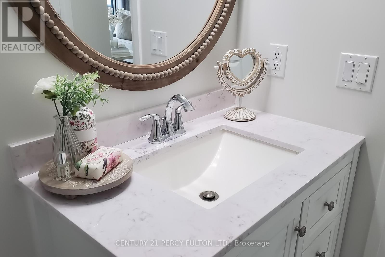 320 - 128 Grovewood Common, Oakville, Ontario  L6H 0X3 - Photo 34 - W12157474