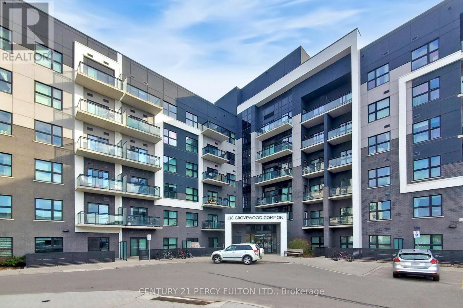 320 - 128 Grovewood Common, Oakville, Ontario  L6H 0X3 - Photo 5 - W12157474