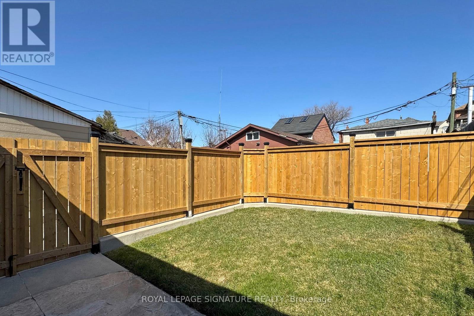 12 Rowntree Avenue, Toronto (Weston-Pellam Park), Ontario  M6N 1R3 - Photo 31 - W12157480