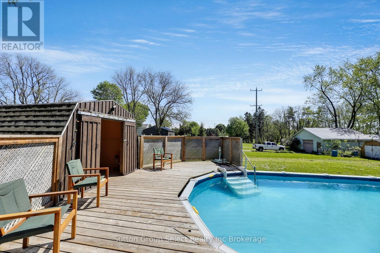 2877 Putnam Road, Thames Centre, Ontario N0L 2B0 - Photo 41 - X12157476