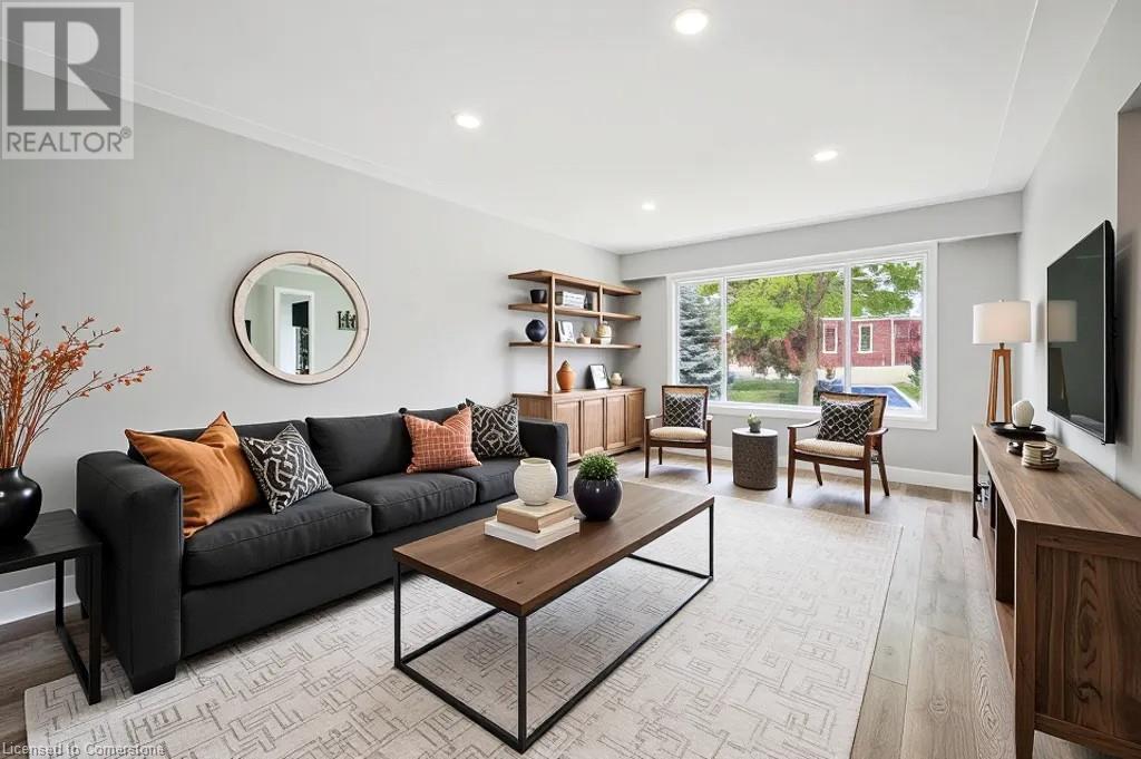 Property at 15-17 SHAFTSBURY Drive image 3
