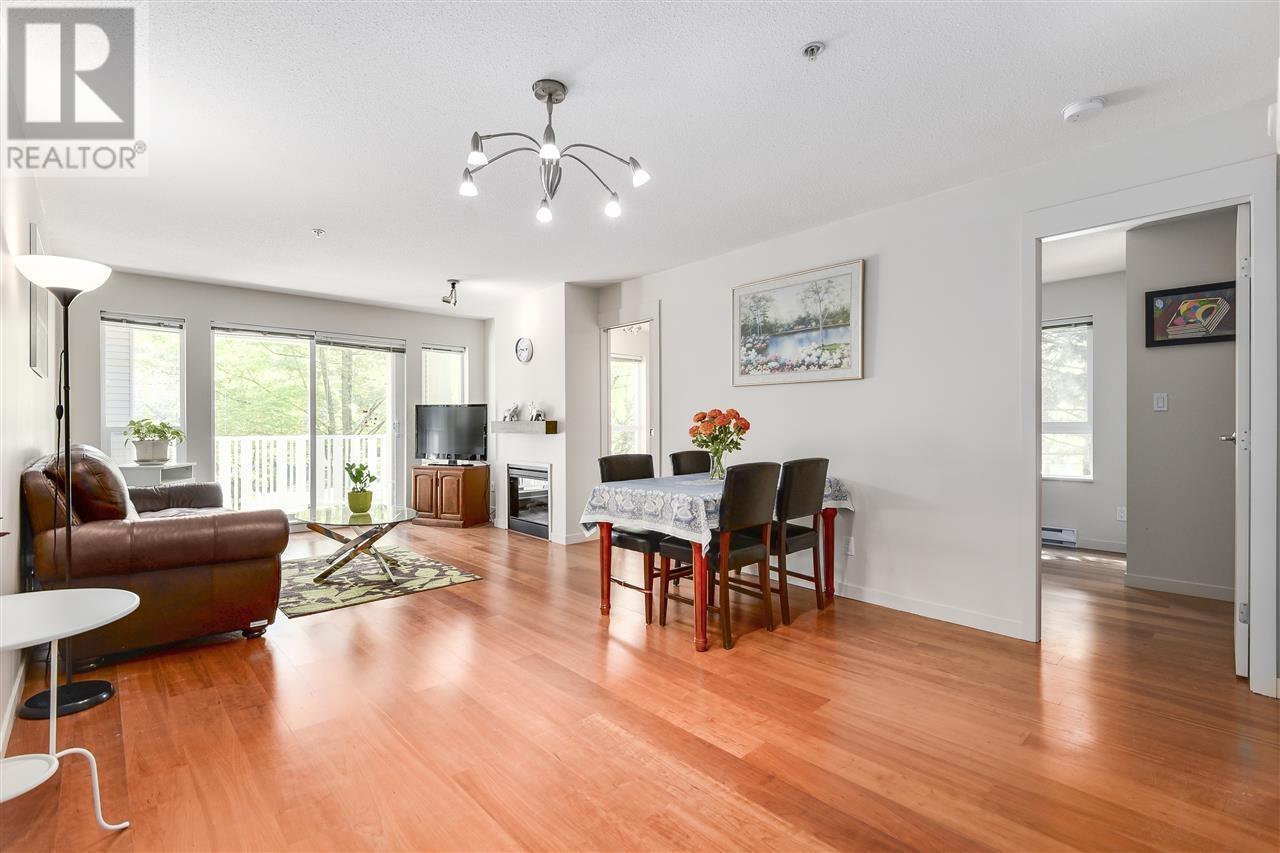 Listing Picture 5 of 16 : 207 8060 JONES ROAD, Richmond / 烈治文 - 魯藝地產 Yvonne Lu Group - MLS Medallion Club Member