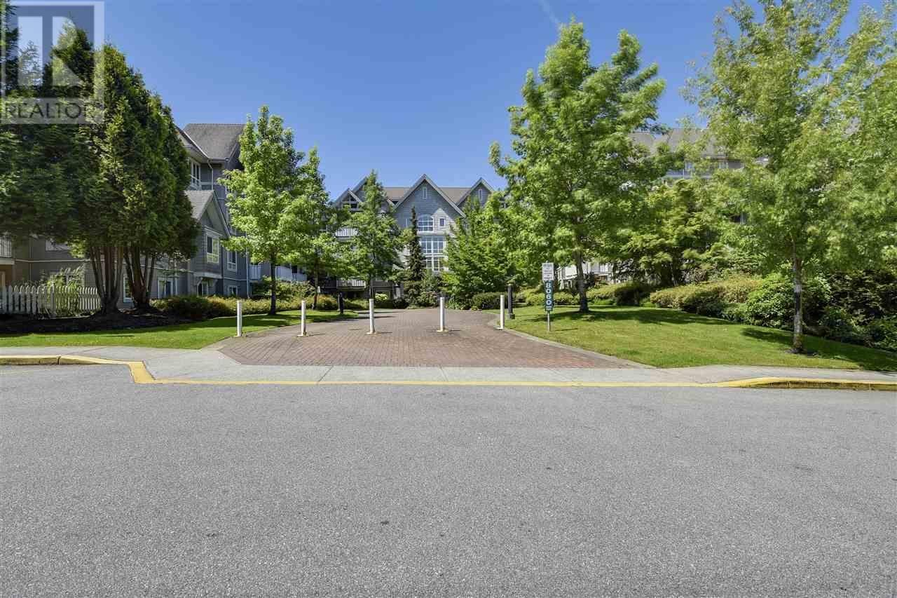 Listing Picture 2 of 16 : 207 8060 JONES ROAD, Richmond / 烈治文 - 魯藝地產 Yvonne Lu Group - MLS Medallion Club Member