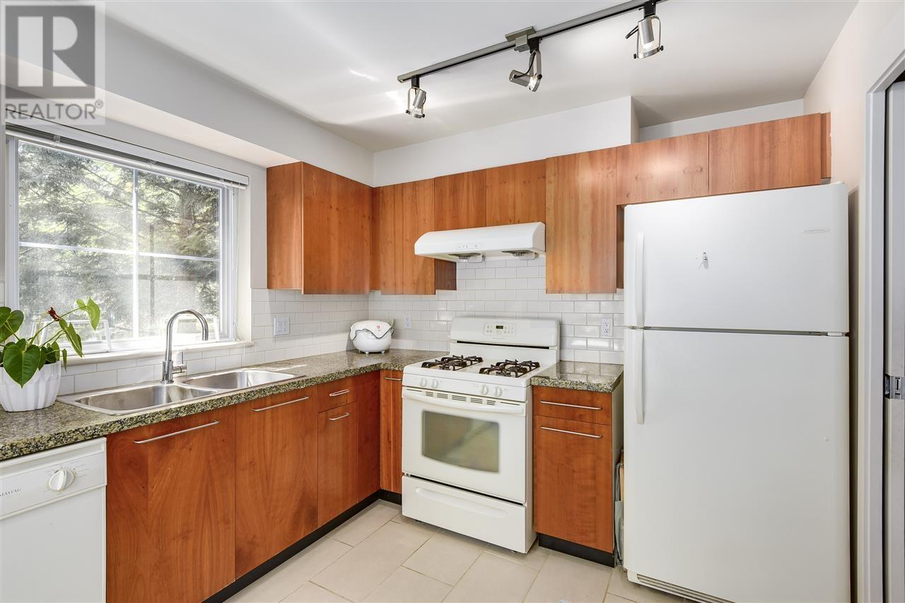 Listing Picture 7 of 16 : 207 8060 JONES ROAD, Richmond / 烈治文 - 魯藝地產 Yvonne Lu Group - MLS Medallion Club Member