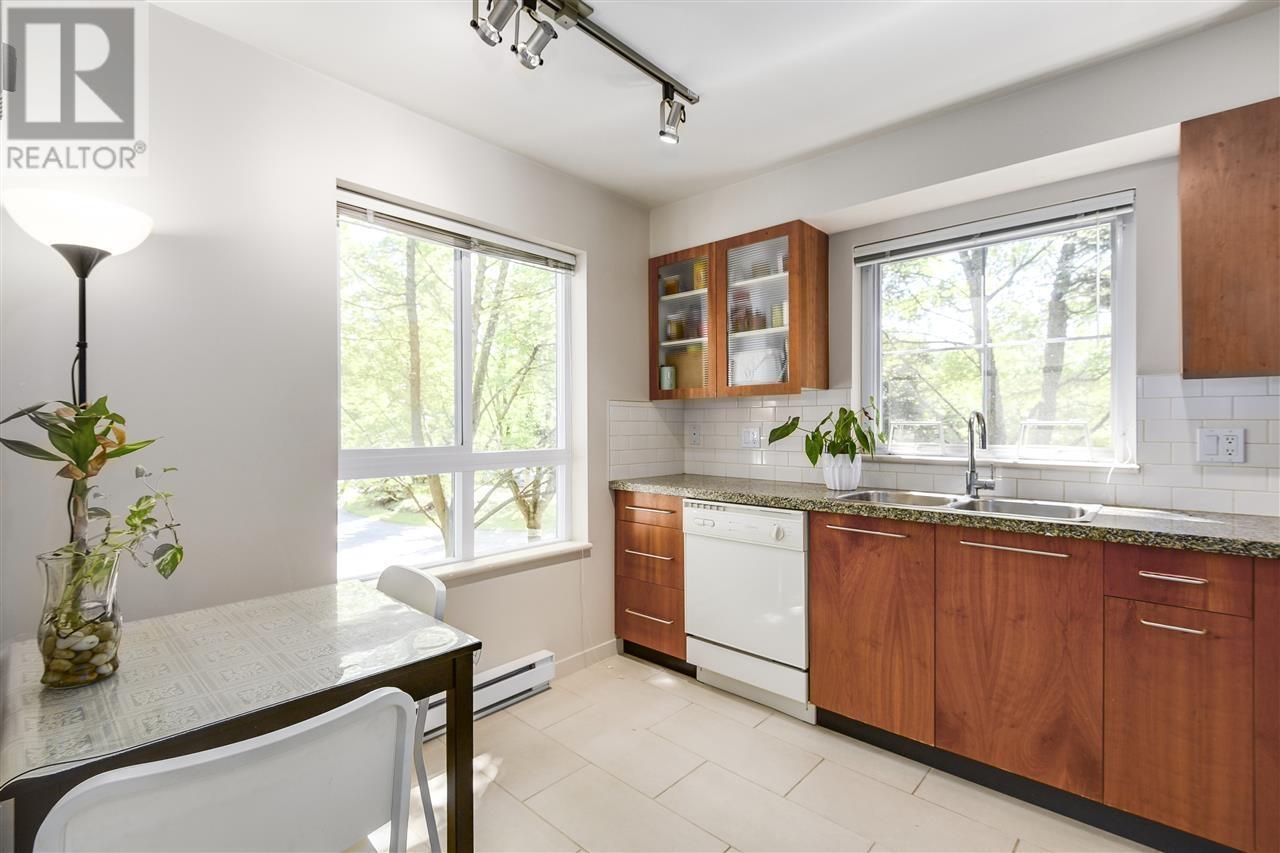 Listing Picture 8 of 16 : 207 8060 JONES ROAD, Richmond / 烈治文 - 魯藝地產 Yvonne Lu Group - MLS Medallion Club Member