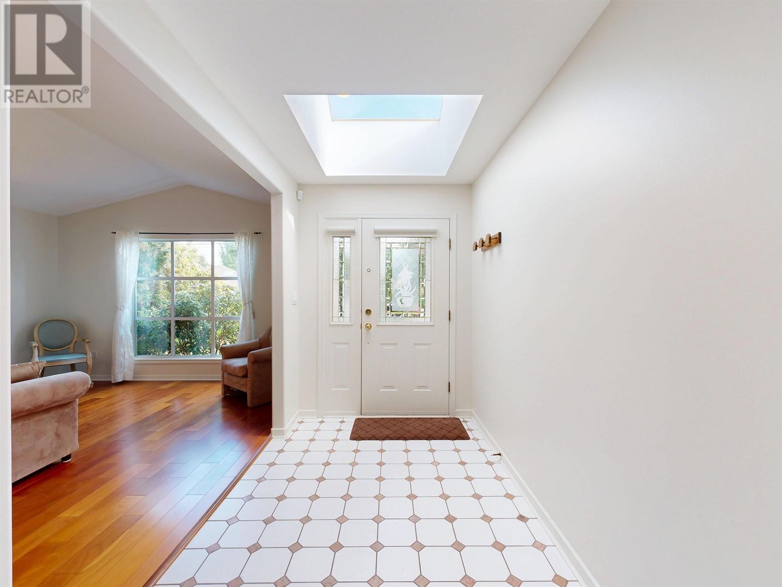Property at 5079 CENTRAL AVENUE image 4