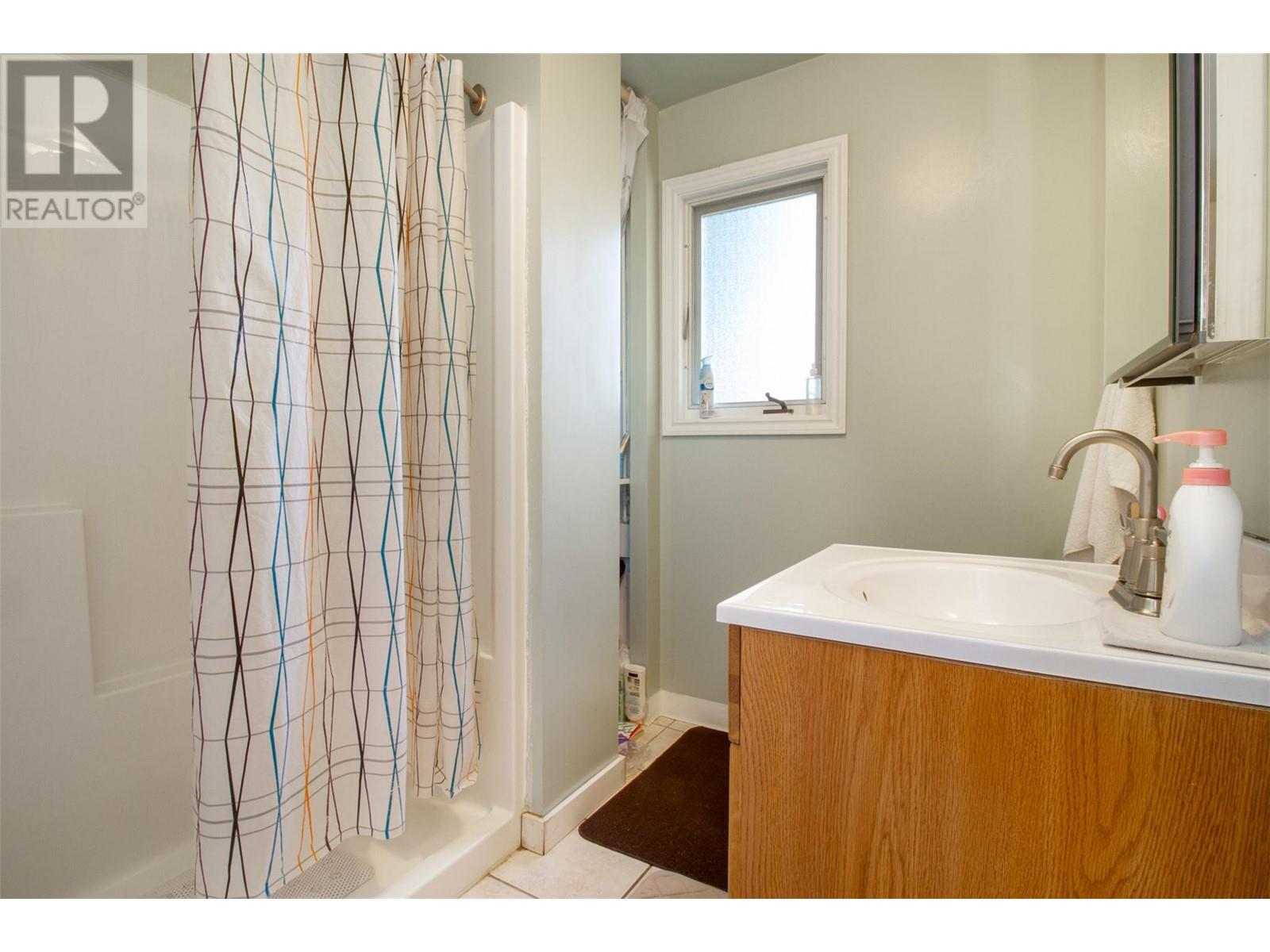 1329 Pratico Road, Revelstoke, British Columbia  V0E 2S1 - Photo 32 - 10346645