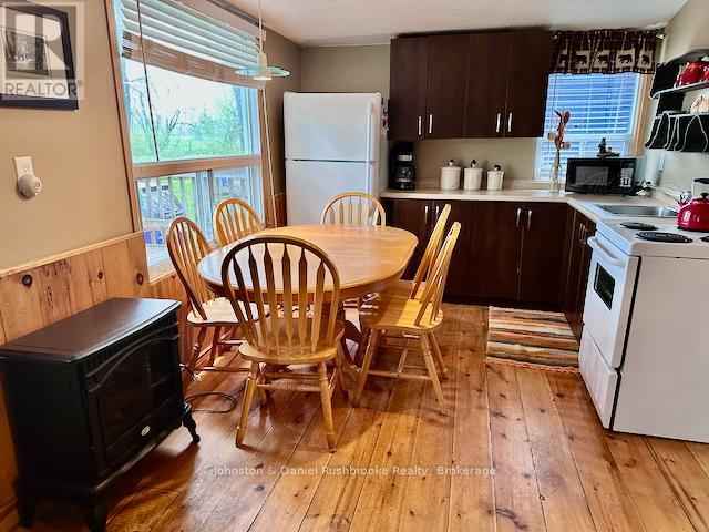 1039 Wonder Beach Road, Muskoka Lakes, Ontario P0B 1M0 - Photo 7 - X12154861