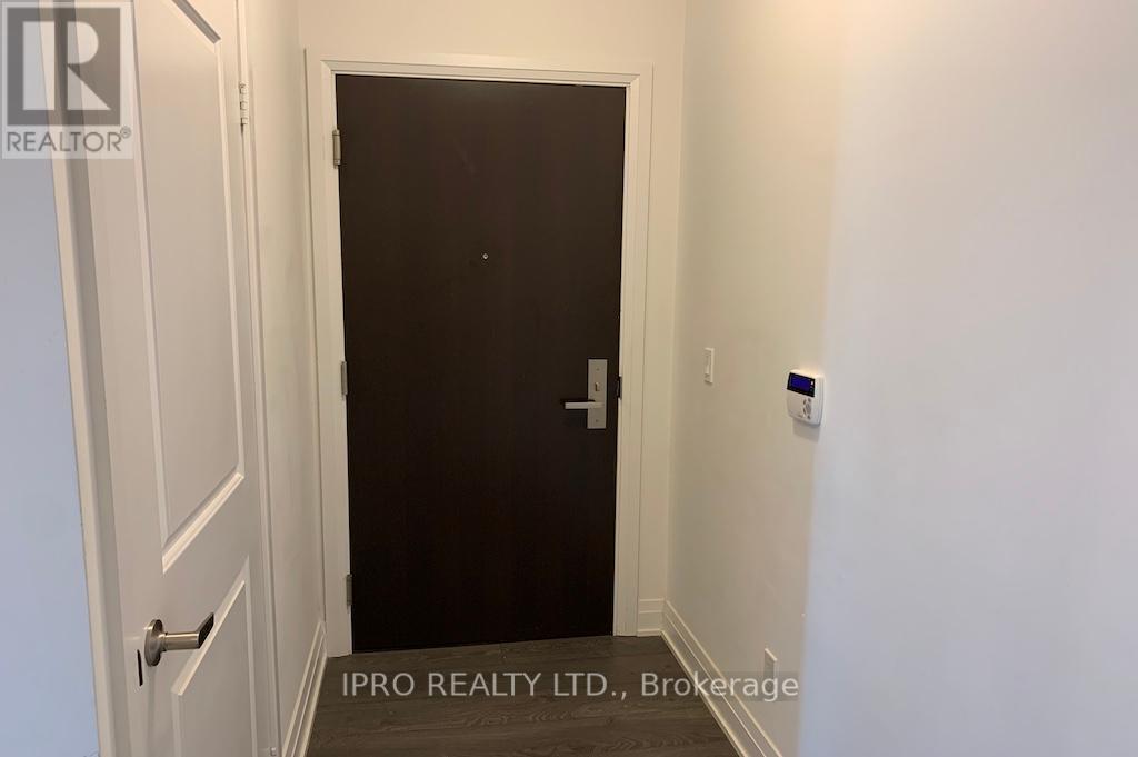 Ph 01 - 55 Speers Road, Oakville, Ontario  L6K 0H9 - Photo 4 - W12107002