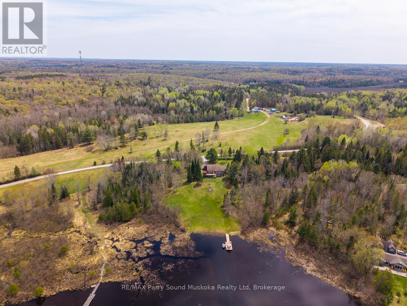 258 Lakeside Trail, Magnetawan, Ontario  P0A 1P0 - Photo 3 - X12157537