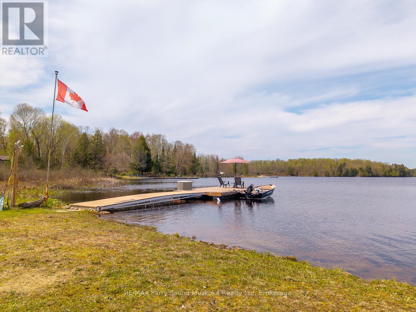 258 Lakeside Trail, Magnetawan, Ontario  P0A 1P0 - Photo 46 - X12157537
