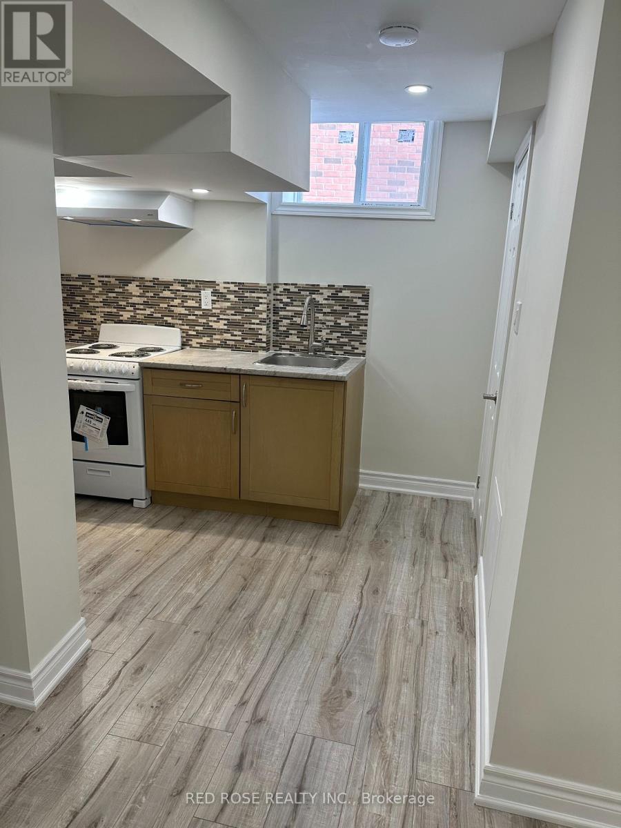 54 Summeridge Drive S, Vaughan, Ontario  L4J 8T3 - Photo 2 - N12157549