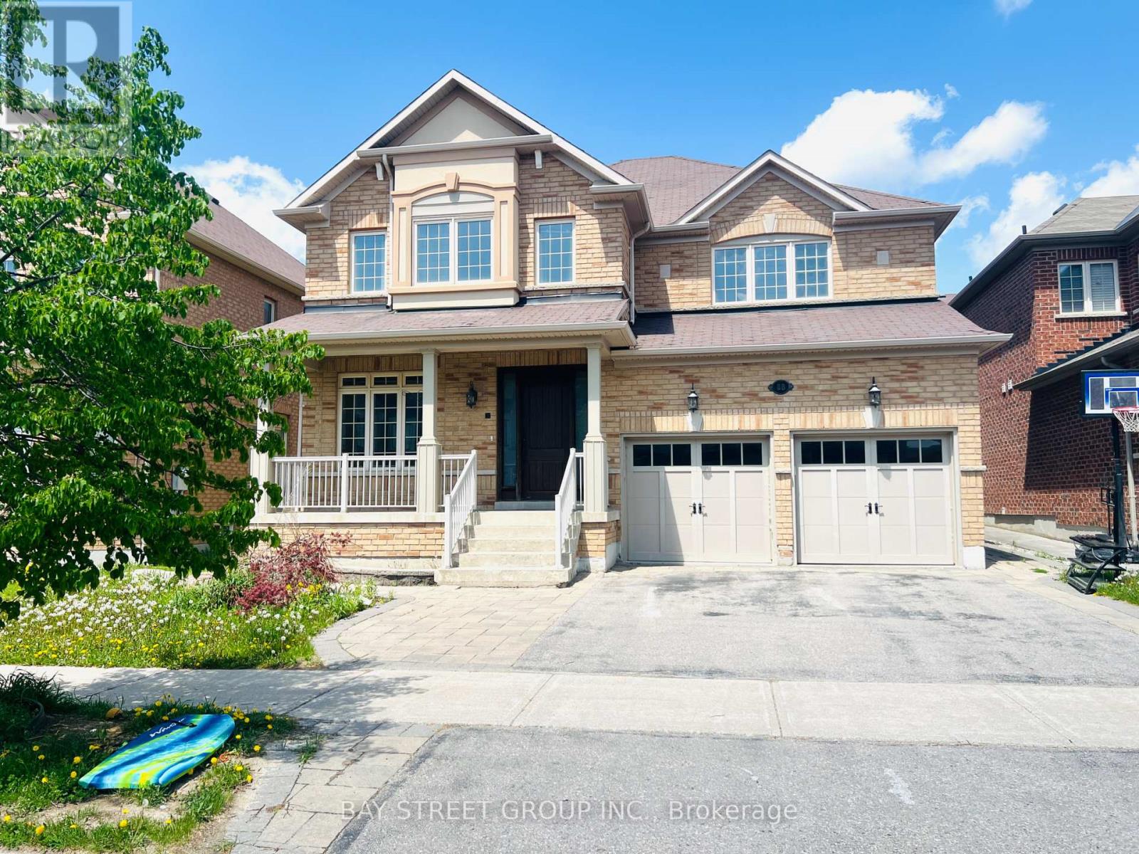 88 HALLDORSON AVENUE, Aurora, Ontario