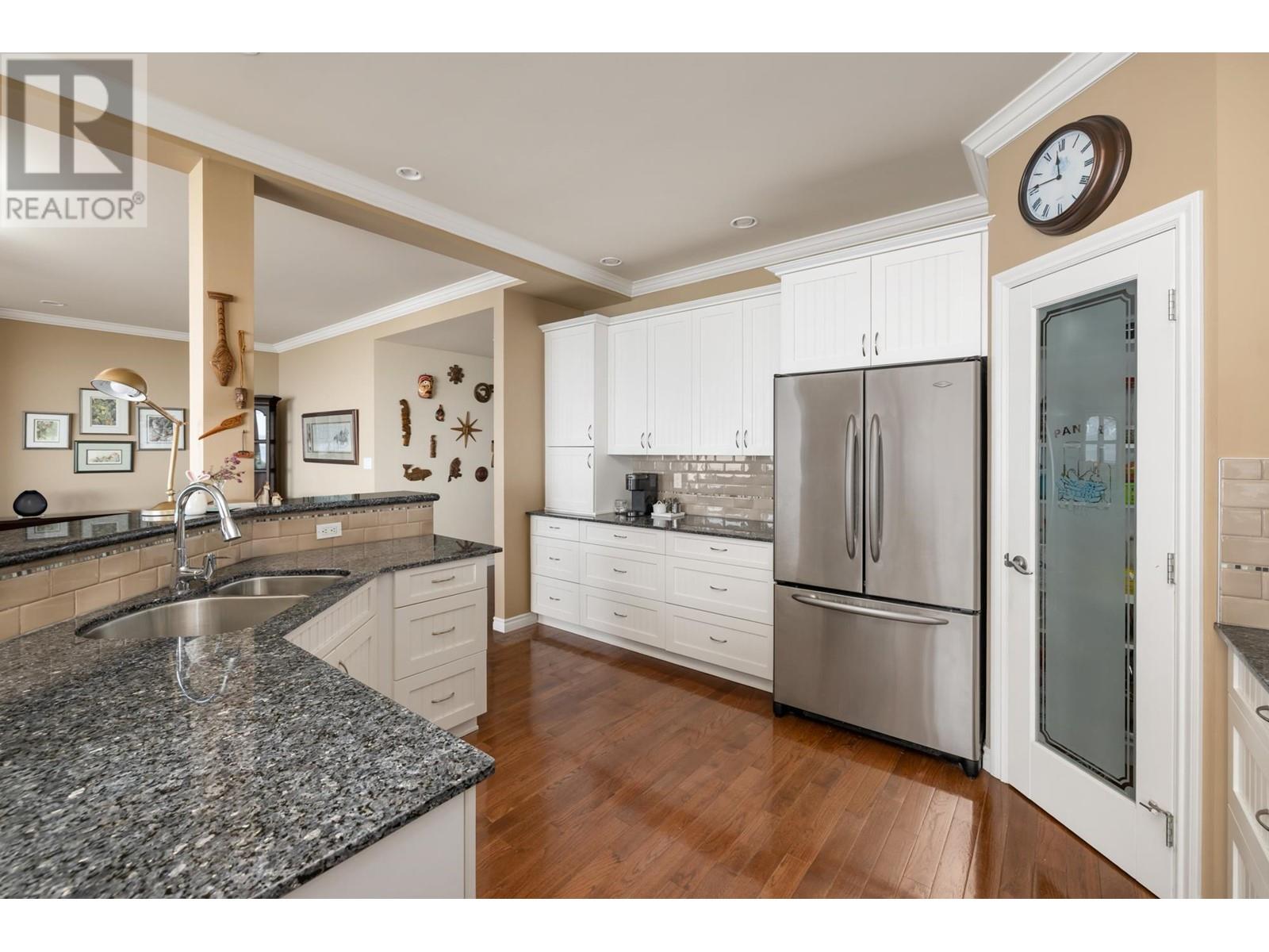 1537 Mccullough Road, Sechelt, British Columbia  V7Z 0A5 - Photo 18 - R2989906