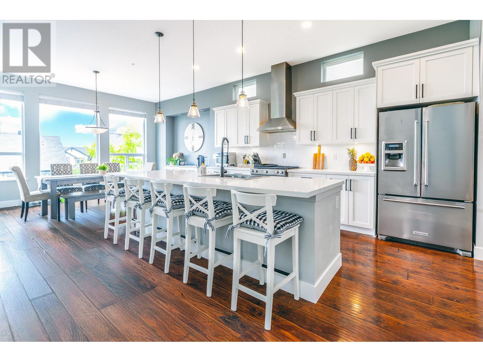 10469 Mceachern Street, Maple Ridge, British Columbia  V2W 0H8 - Photo 3 - R3002613