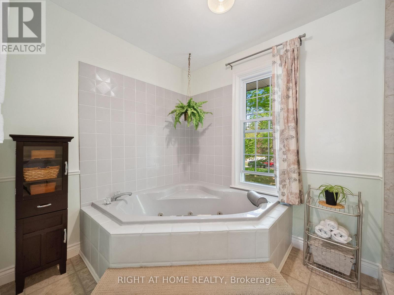 1857 Kensington Place, Severn, Ontario  L3V 7J8 - Photo 18 - S12157538