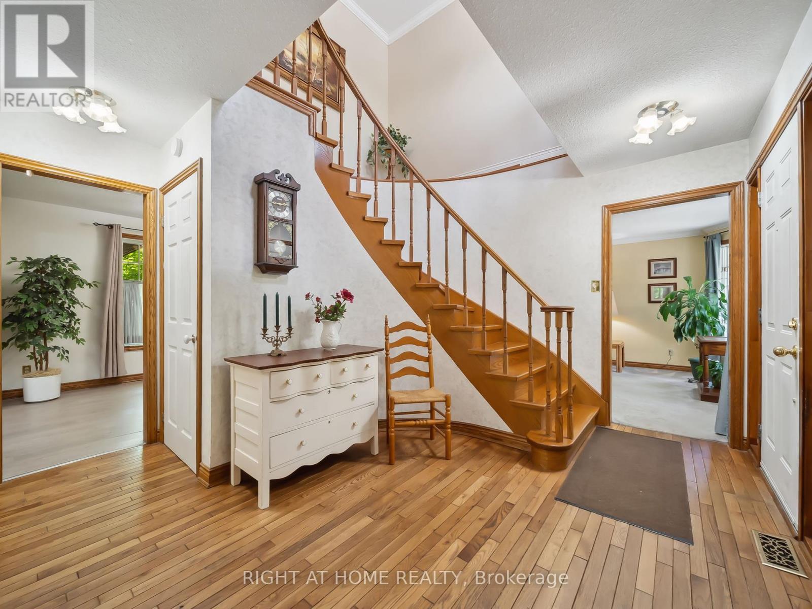 1857 Kensington Place, Severn, Ontario  L3V 7J8 - Photo 2 - S12157538