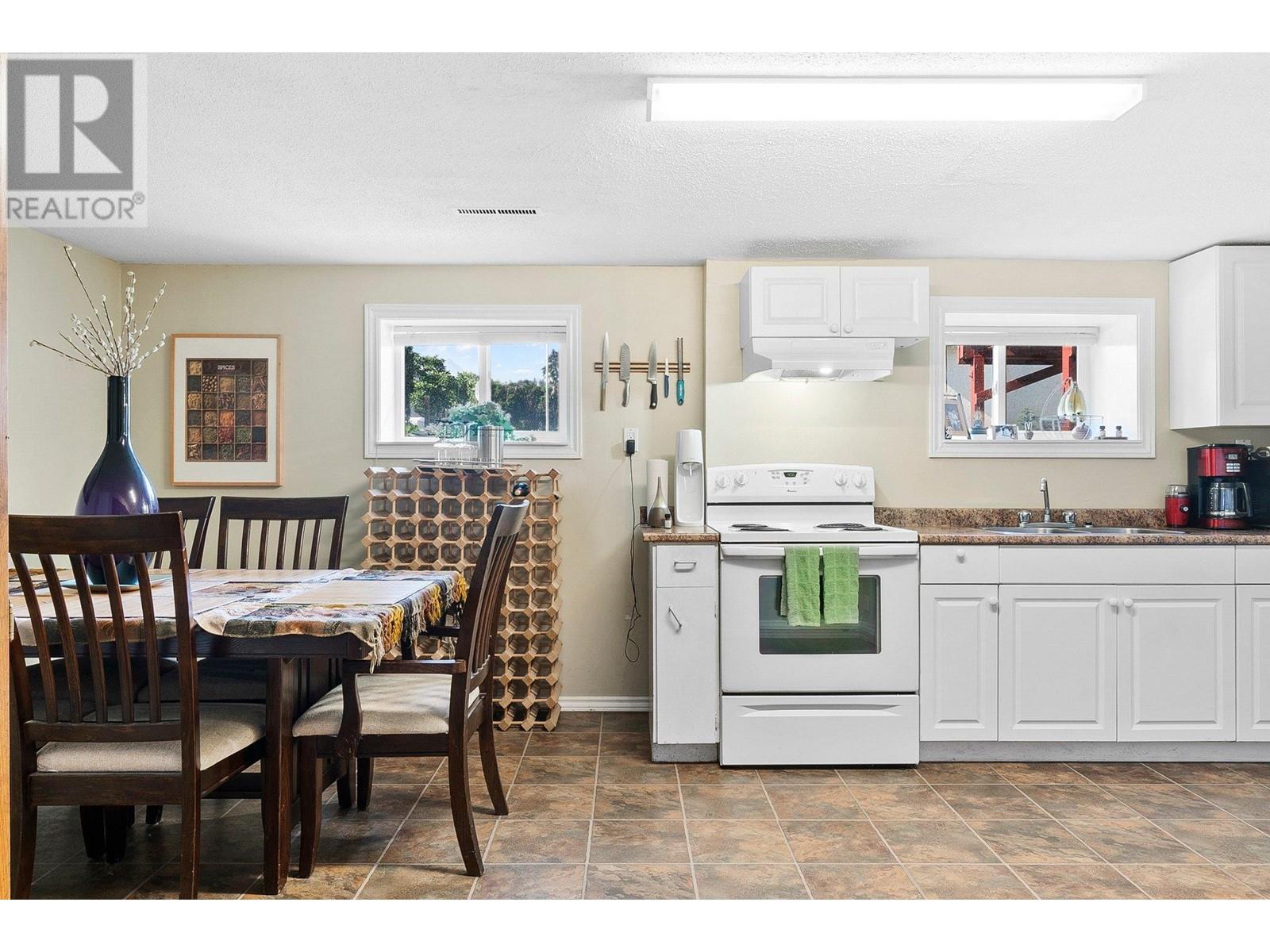958 Stockwell Avenue, Kelowna, British Columbia  V1Y 6W2 - Photo 24 - 10342414