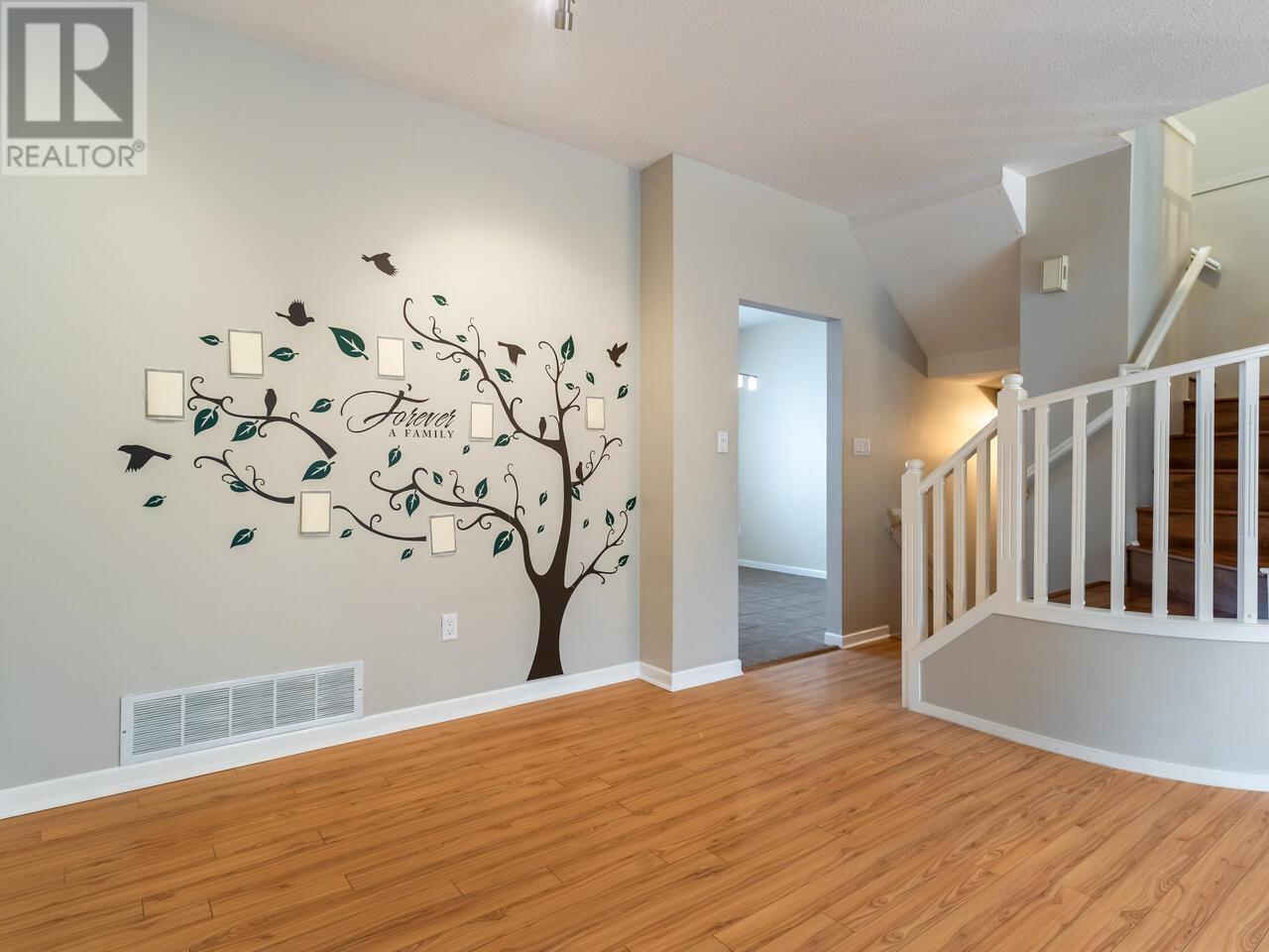 9 6700 Rumble Street, Burnaby, British Columbia  V5E 4H7 - Photo 8 - R2963942