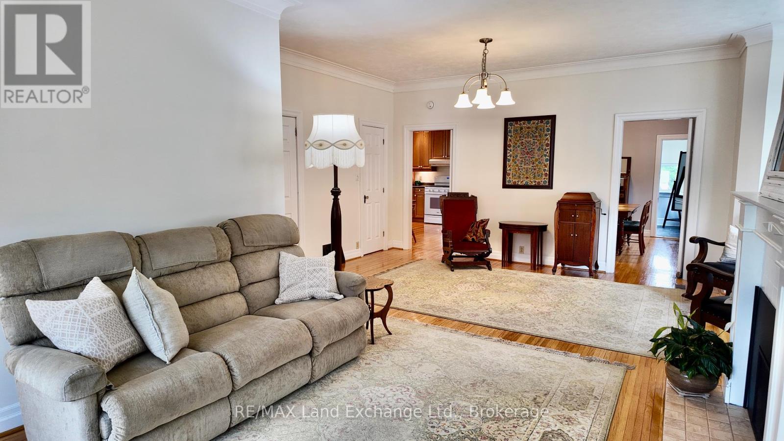 813 Princes Street N, Kincardine, Ontario  N2Z 1Z2 - Photo 8 - X12154442
