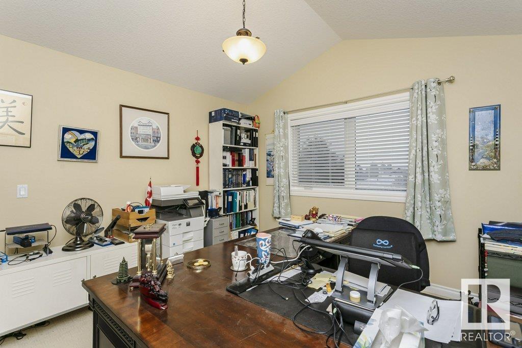 Property at 10511 76 ST NW image 5