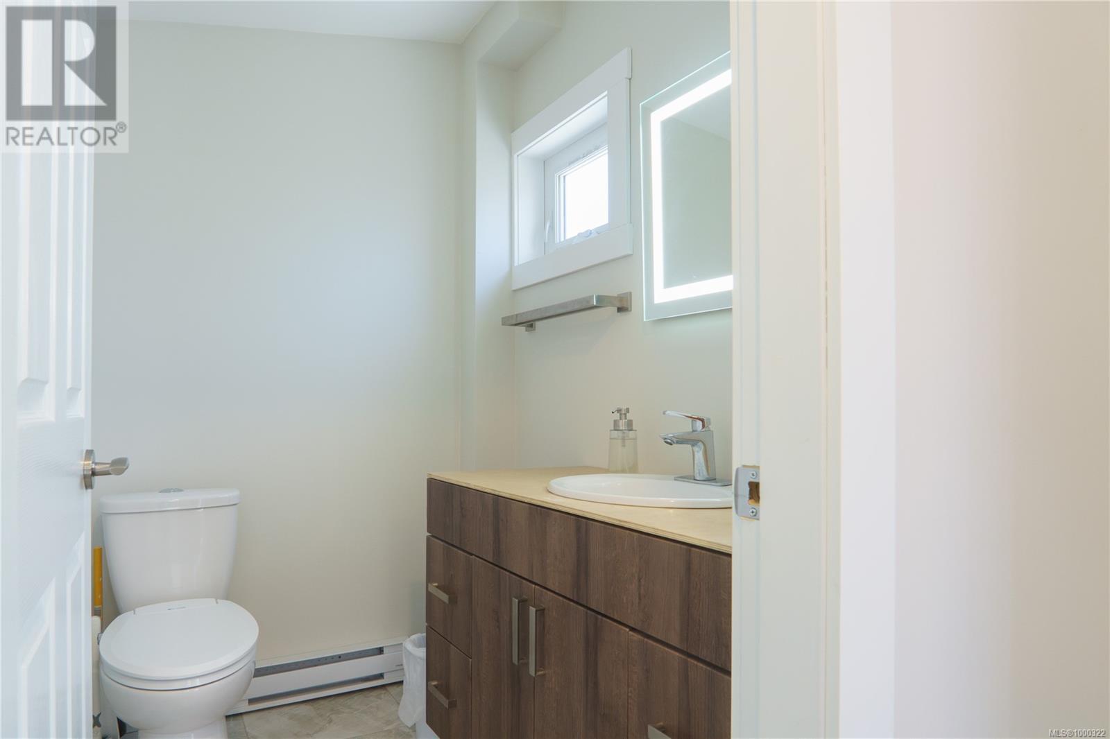 1145 Seventh Ave, Ucluelet, British Columbia  V0R 3A0 - Photo 22 - 1000322