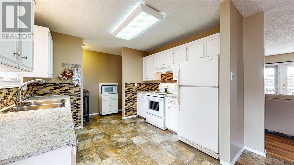 7 Valleyview Drive Sw, Medicine Hat, Alberta  T1A 7K5 - Photo 6 - A2222531