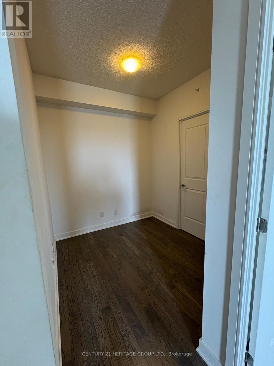 1901 - 9205 Yonge Street, Richmond Hill, Ontario  L4C 6Z2 - Photo 11 - N12157594