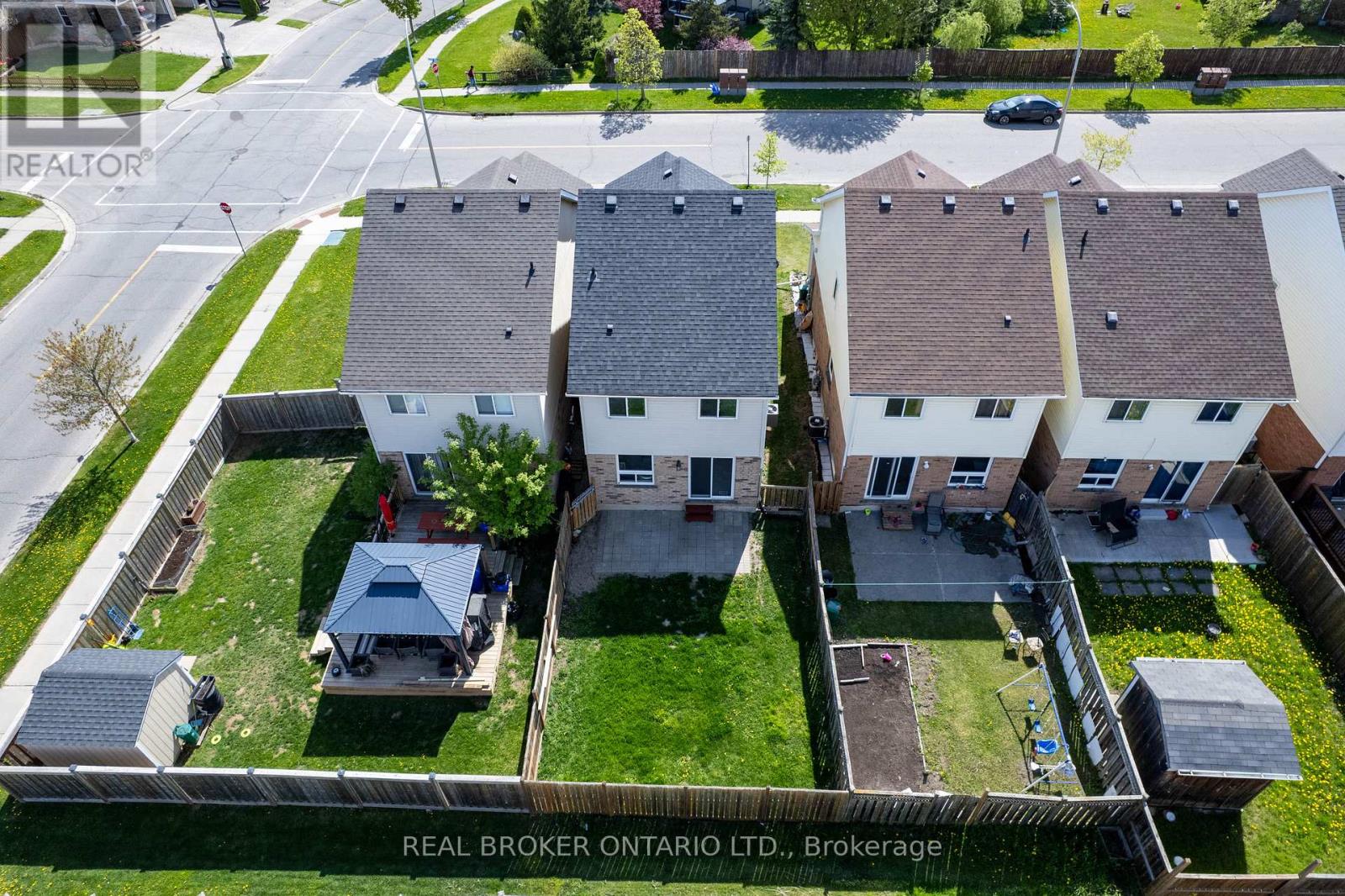 4 Mountain Laurel Crescent, Kitchener, Ontario  N2E 3X2 - Photo 25 - X12147078