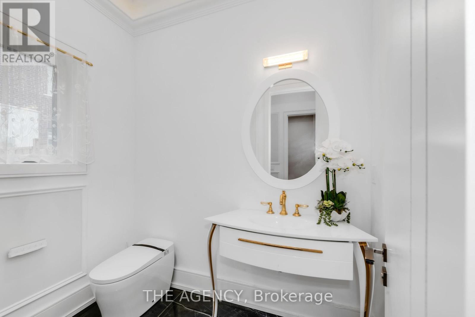 32 Devondale Avenue, Toronto, Ontario  M2R 2E2 - Photo 24 - C12155157