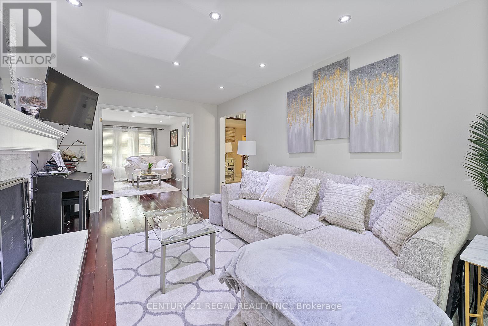 97 Hinchley Wood Grove, Brampton, Ontario  L6V 4J1 - Photo 15 - W12157612
