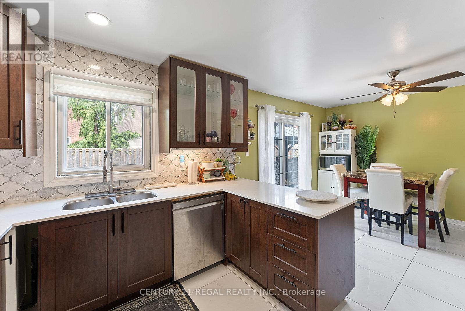97 Hinchley Wood Grove, Brampton, Ontario  L6V 4J1 - Photo 23 - W12157612