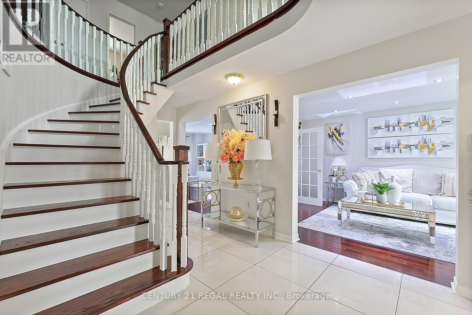 97 Hinchley Wood Grove, Brampton, Ontario  L6V 4J1 - Photo 7 - W12157612