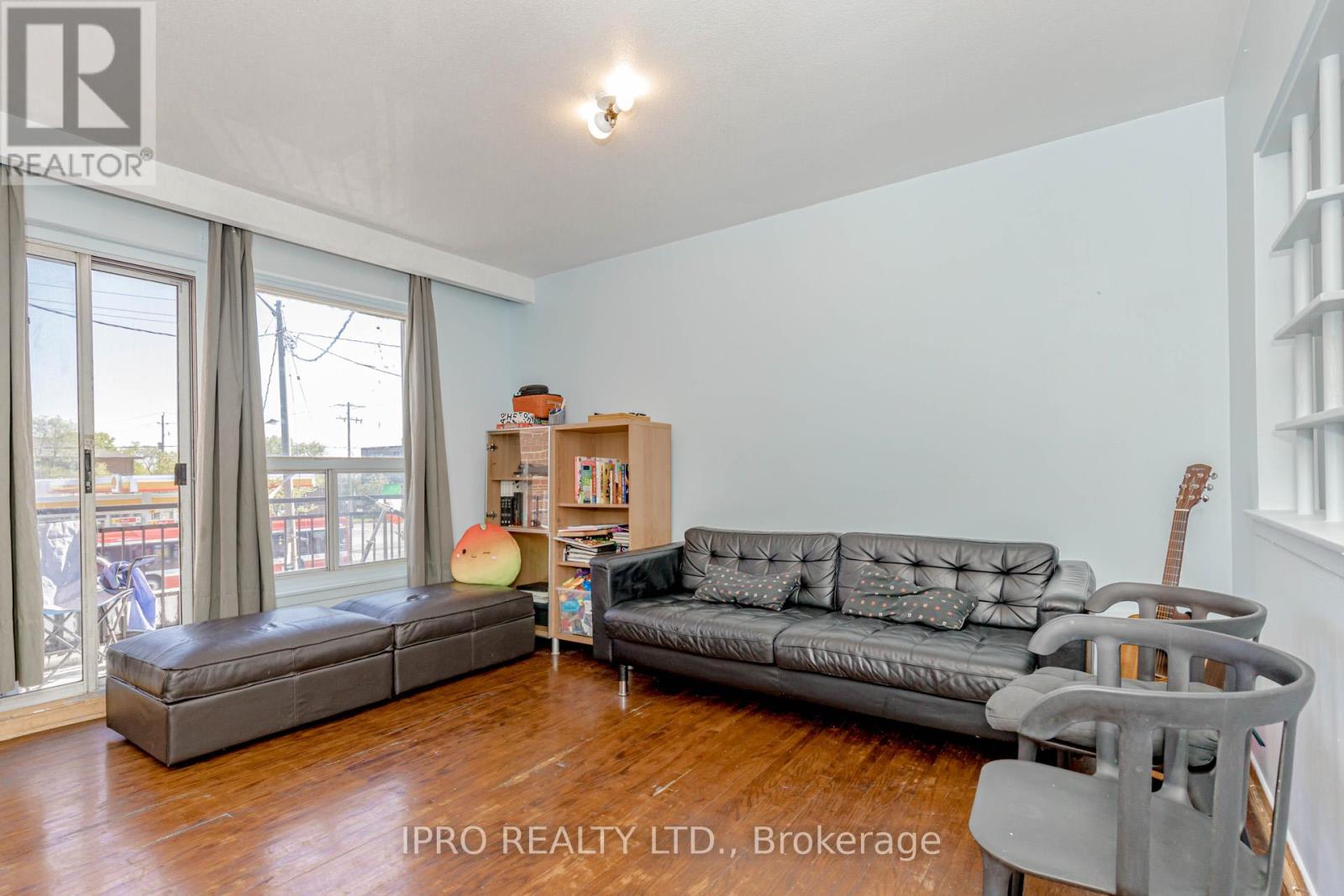846 Wilson Avenue, Toronto, Ontario  M3K 1E5 - Photo 12 - W12157615