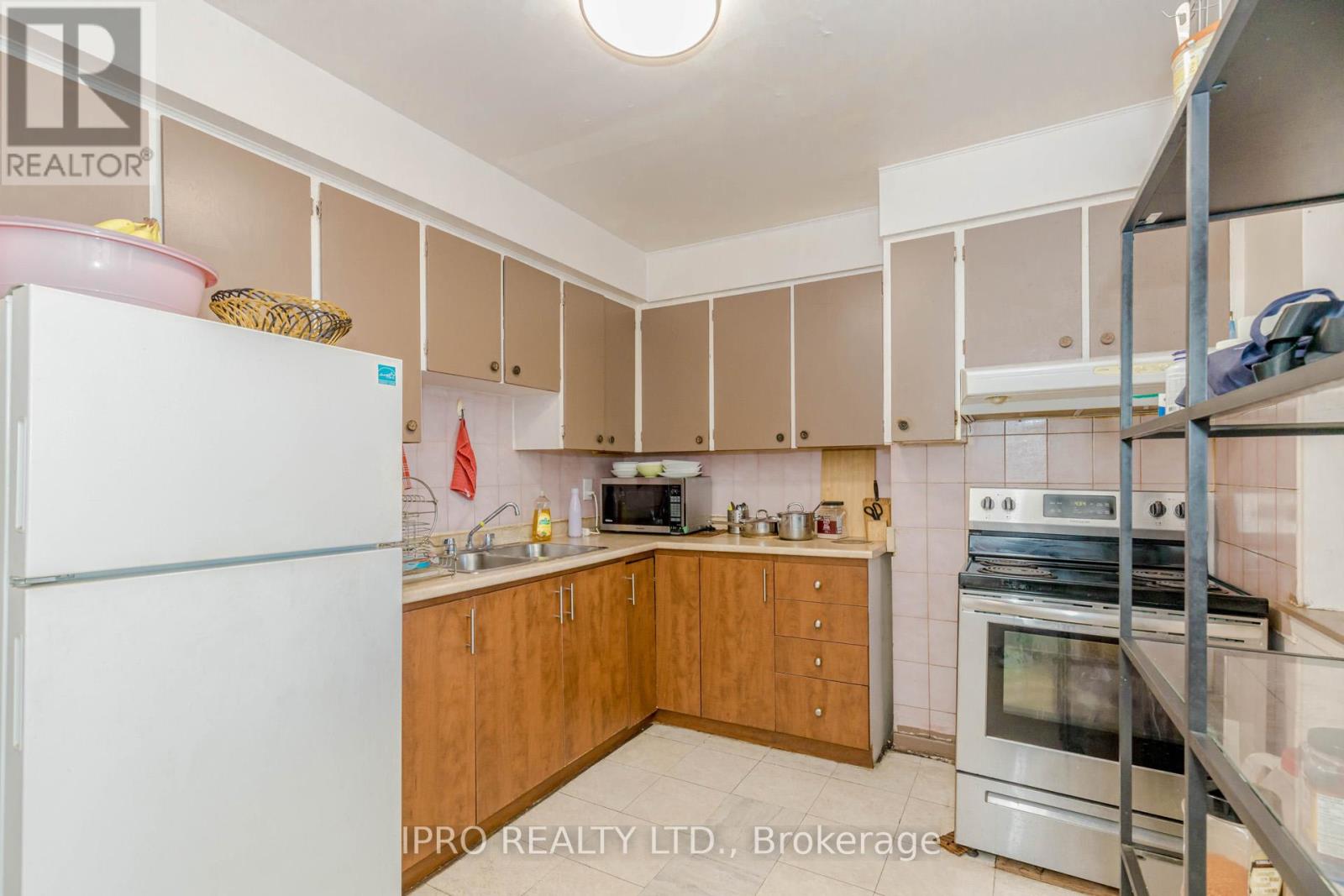 846 Wilson Avenue, Toronto, Ontario  M3K 1E5 - Photo 24 - W12157615