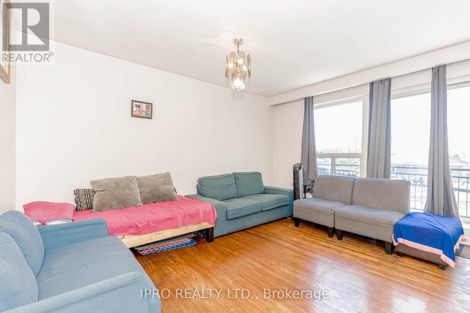 846 Wilson Avenue, Toronto, Ontario  M3K 1E5 - Photo 26 - W12157615