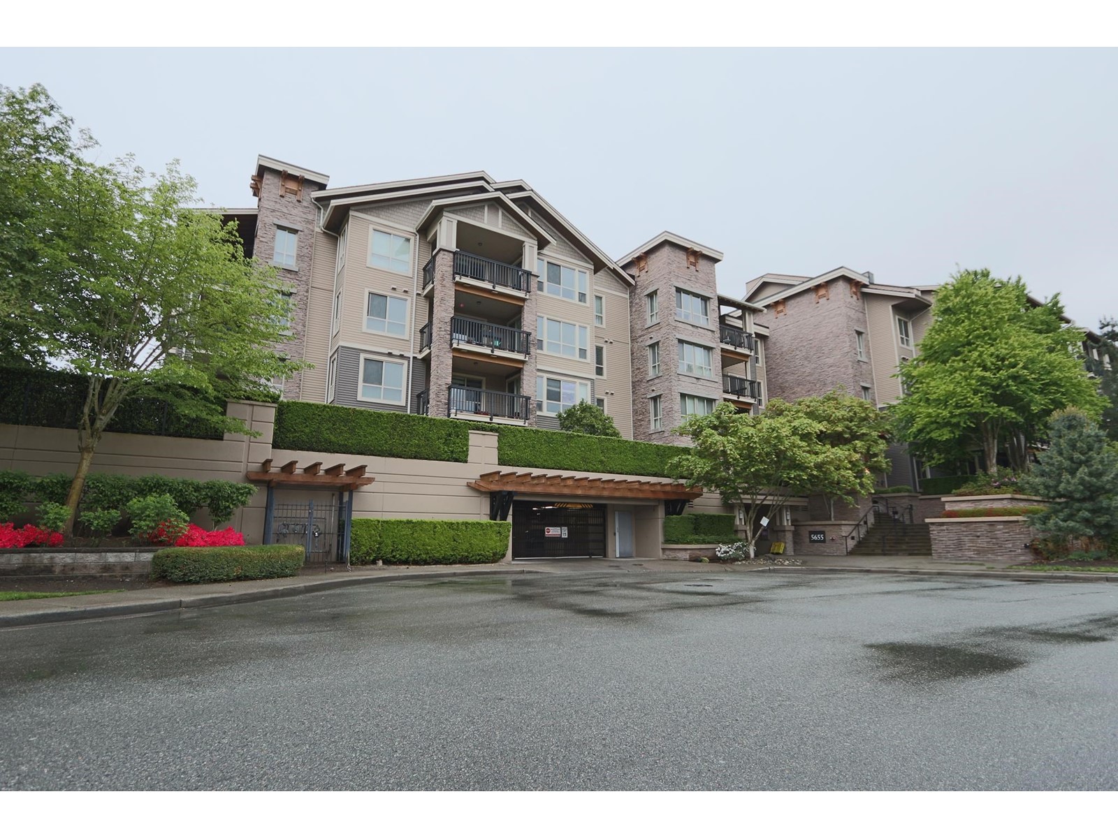 418 5655 210a Street, Langley, British Columbia  V3A 0G4 - Photo 1 - R3004128