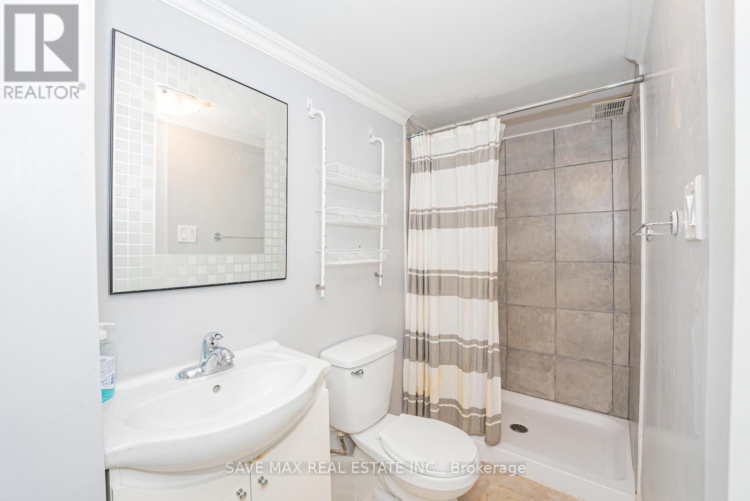 11 Pierpont Place, Mississauga (Meadowvale), Ontario  L5N 5V1 - Photo 30 - W12069544