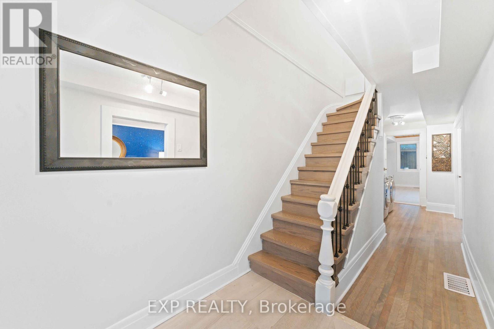 162 King Edward Avenue, Ottawa, Ontario  K1N 7L3 - Photo 3 - X12157606