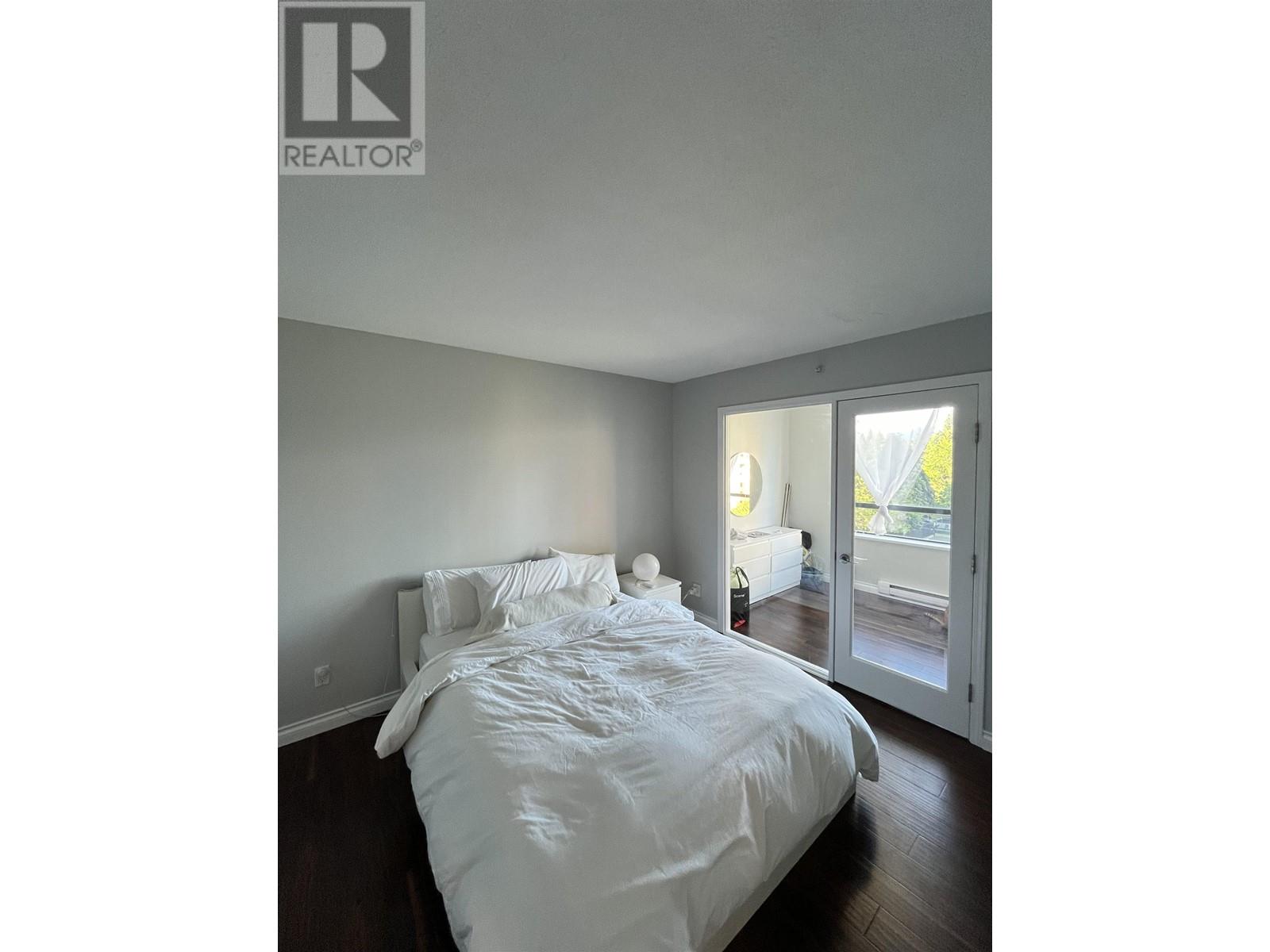 Listing Picture 11 of 15 : 707 3520 CROWLEY DRIVE, Vancouver / 溫哥華 - 魯藝地產 Yvonne Lu Group - MLS Medallion Club Member