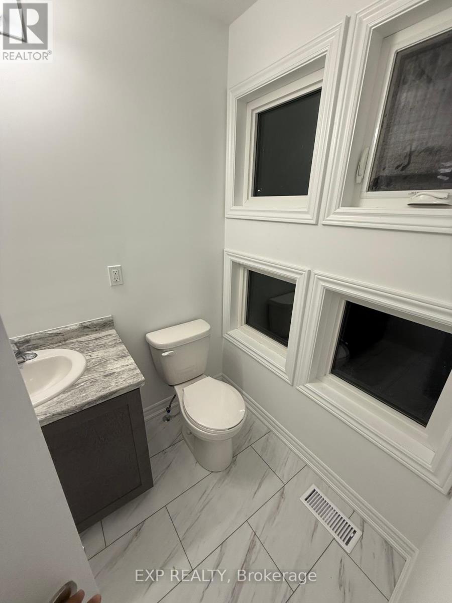 278 Wellandvale Drive, Welland, Ontario  L3C 7C7 - Photo 11 - X12144501